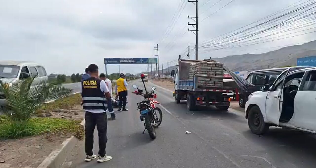 Grave accidente en la Panamericana Norte deja motociclista herido de consideración en Chancay