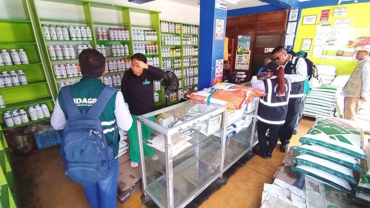 ¿QUIÉN CONTROLA REALMENTE LOS AGROQUÍMICOS EN HUARAL? OPERATIVO DESTAPA MÁS DUDAS QUE RESPUESTAS